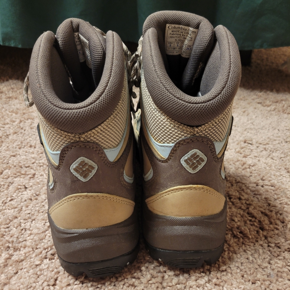 Colombia Women's Hiking Boots - Picture 4 of 6